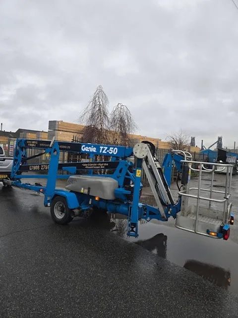 Genie TZ-50 Towable Boom image 1