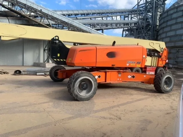 JLG 1500AJP UltraBoom image 1