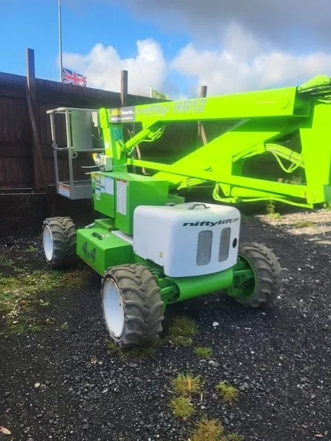 Nifty HR12 4x4 Boom Lift image 1