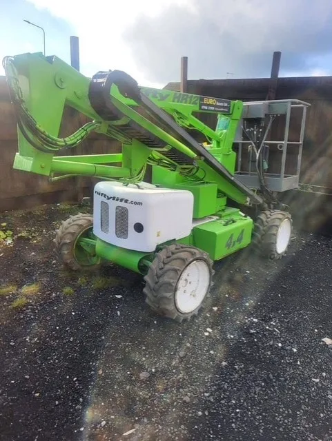 Nifty HR12 4x4 Boom Lift image 2