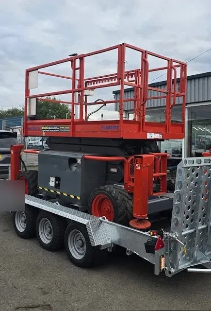Genie GS-1932 Electric Scissor Lift image 4